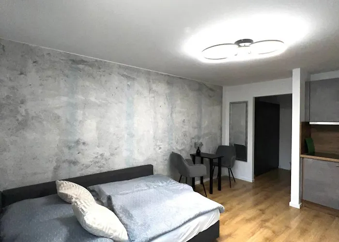 Living One - Munich 1